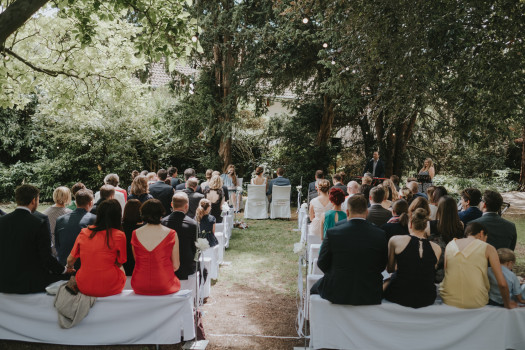 4 Hochzeiten Und Eine Traumreise Braut Michelle Freut Sich Nur