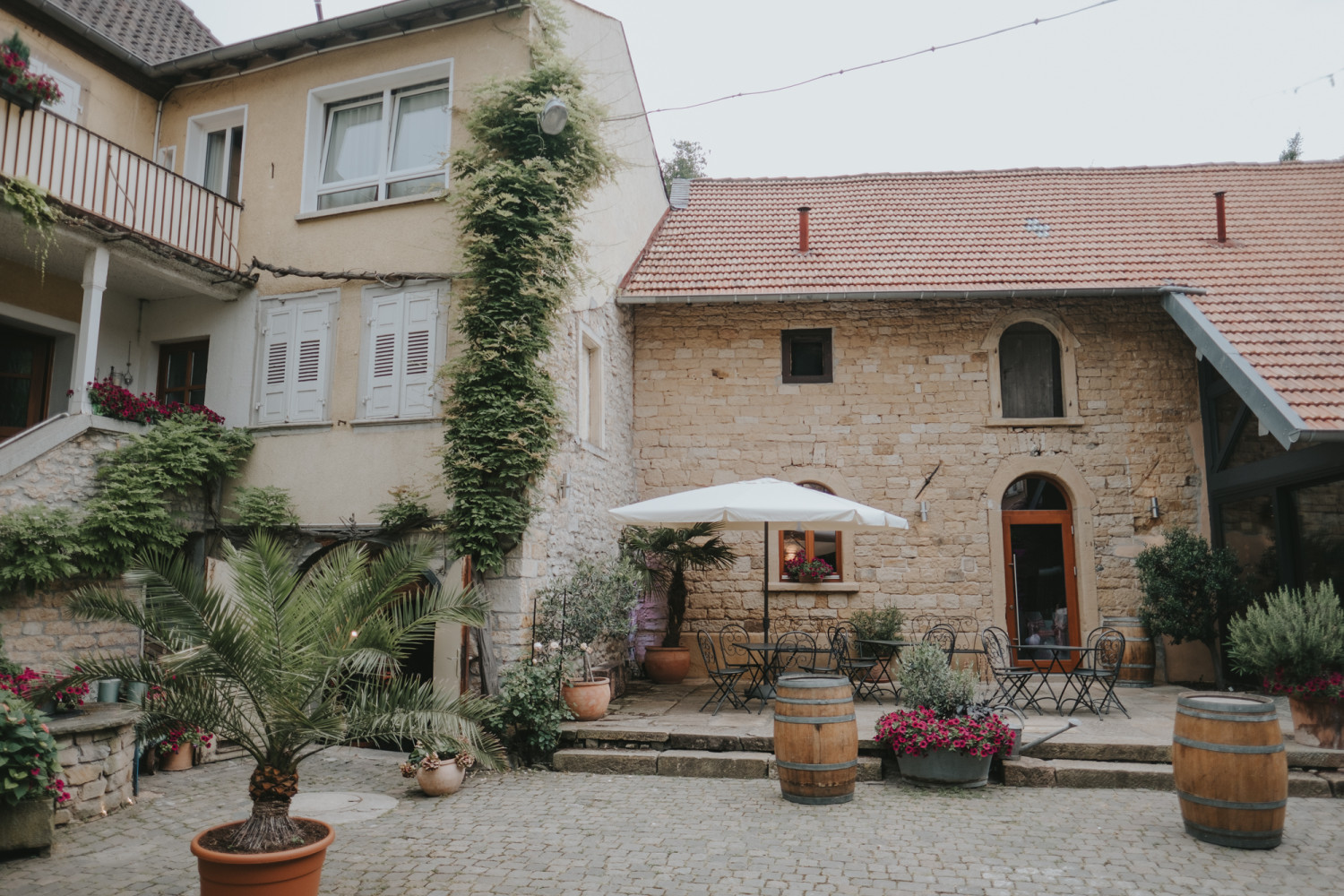 415- Hochzeit Weingut am Maxbrunnen - Bad Duerkheim - Jaqueline & Florian & Joleen - Stephan Presser Photography